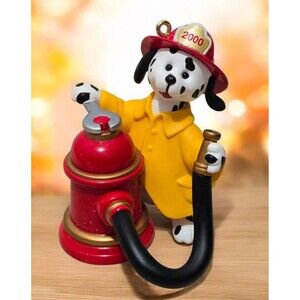 Dousin' Dalmatian Hallmark 2000 Fireman Dog Ornament Fire Hat Hose Puppy